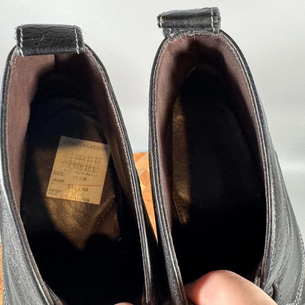 Johnston & Murphy Mens Black Leather Chukka Boots Size 11.5 M Brogue Heel